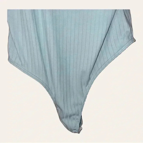 💋WOMEN’S BAEVERLY MINT IN COLOR BODYSUIT SIZE LARGE - Picture 5 of 9